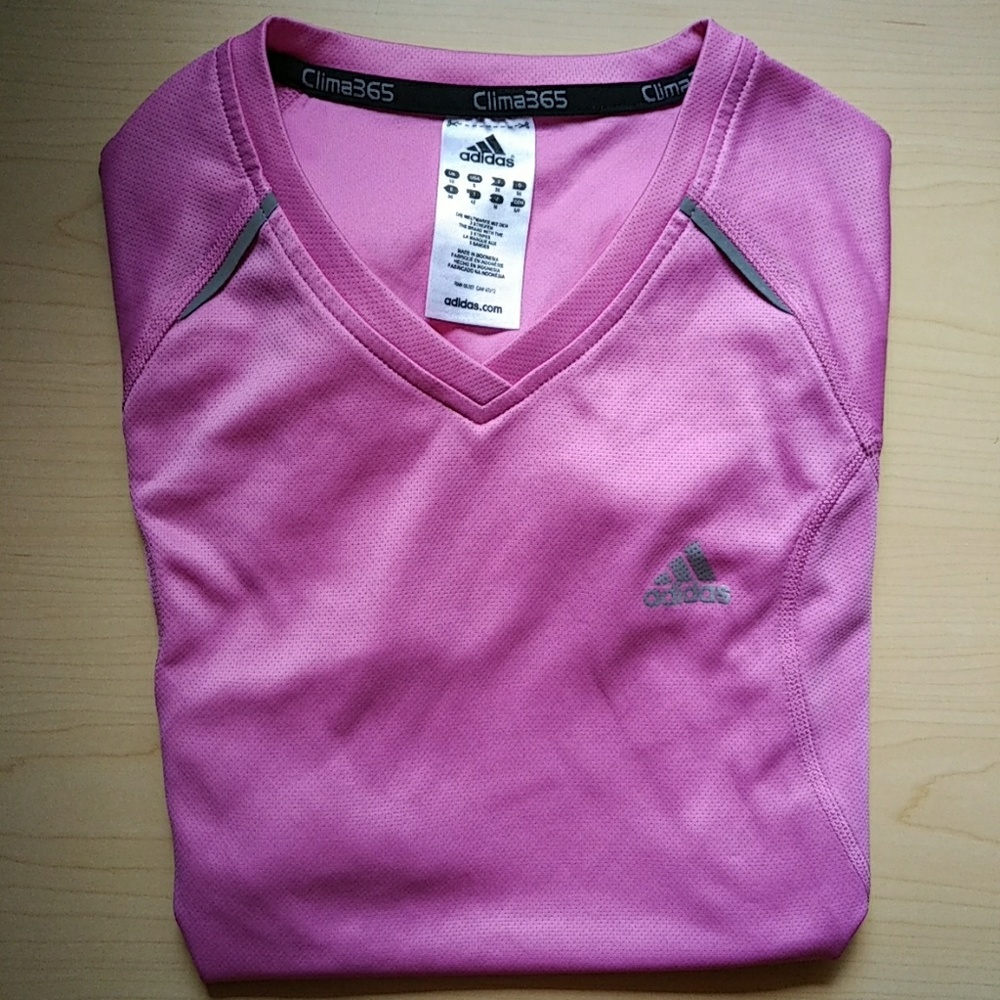 Adidas clima365 top NWOT | size small | offers?